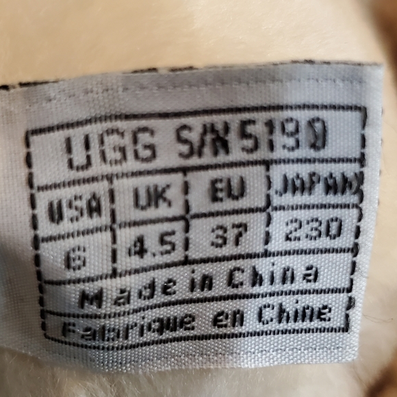 Ugg Suede Lace Up Boots - Picture 11 of 13